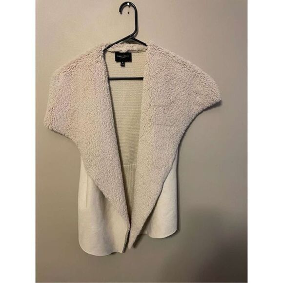 Romeo and Juliet Couture Vest (SZ M) - Picture 1 of 4